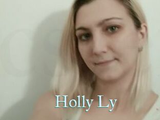 Holly_Ly